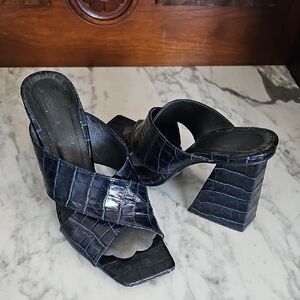 Chic Navy Croc-Embossed Women's Heels